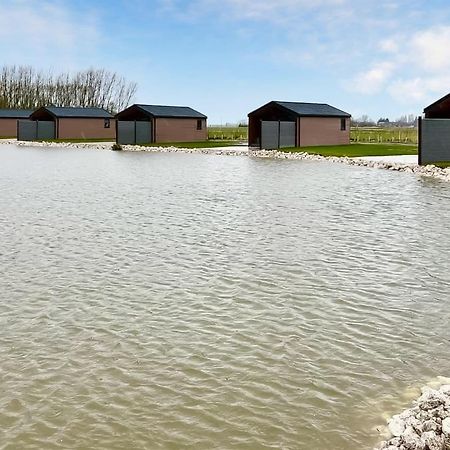 Lakeside Fishing Retreats Old Leake Exterior foto