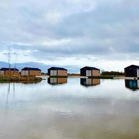 Lakeside Fishing Retreats Old Leake Exterior foto